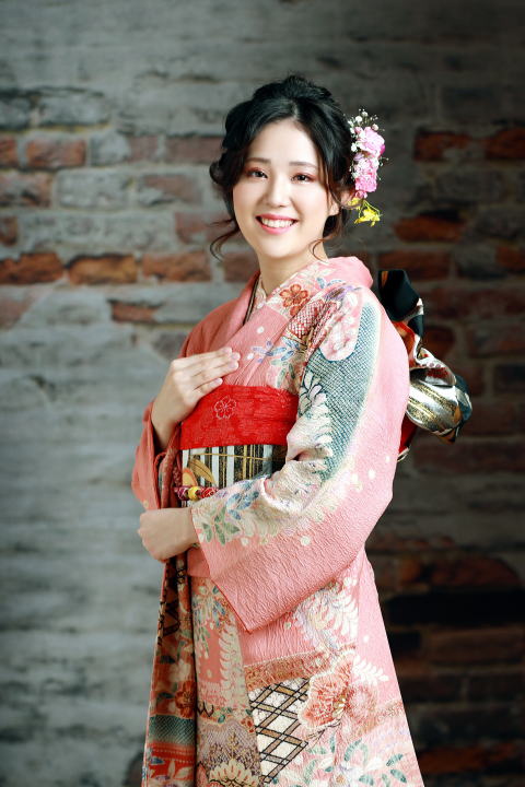 吉川市　成人式　成人式髪型　成人式アップヘア　アップヘア　着付け　振袖着付け　メイク　サンプル写真　写真館　フォトスタジオ　レンタル着物　貸し着物　貸衣装