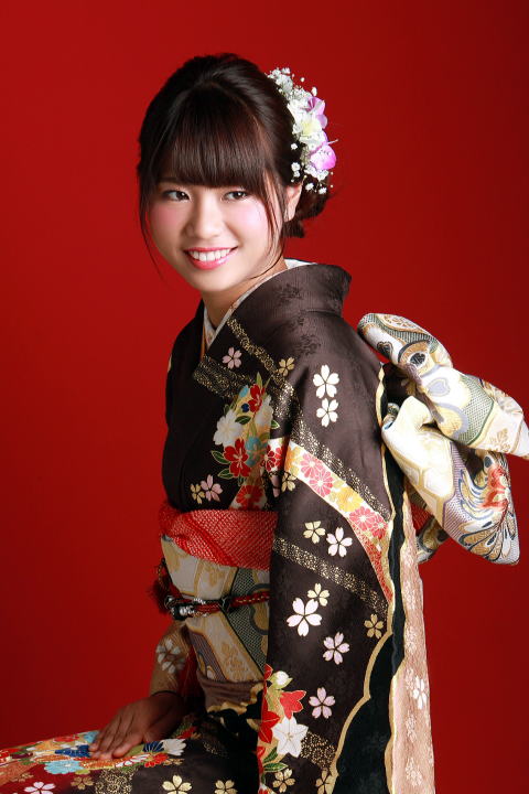 吉川市　成人式　成人式髪型　成人式アップヘア　アップヘア　着付け　振袖着付け　メイク　サンプル写真　写真館　フォトスタジオ　レンタル着物　貸し着物　貸衣装